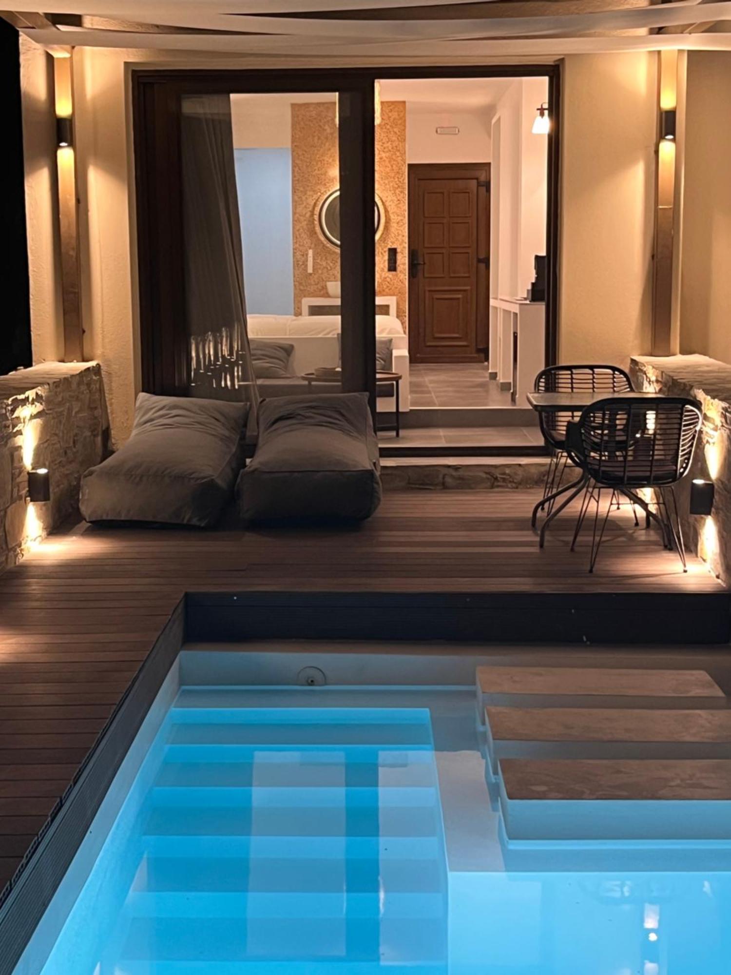 Junior Suite Private Pool,1596869896:JPEG